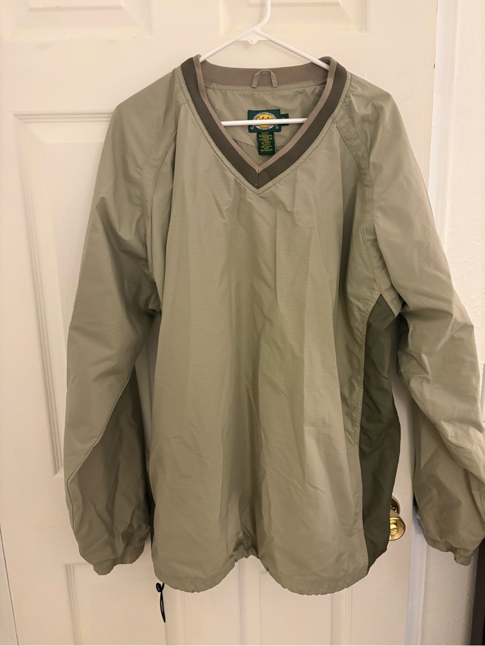 Cabela's Olive Green V-Neck Windbreaker Pullover